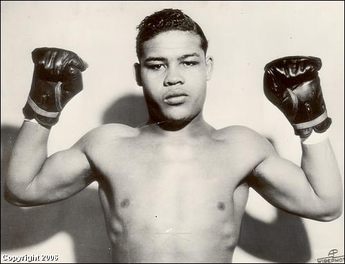  HistoricalFindings Photo: Joe Louis,Wearing Boxing