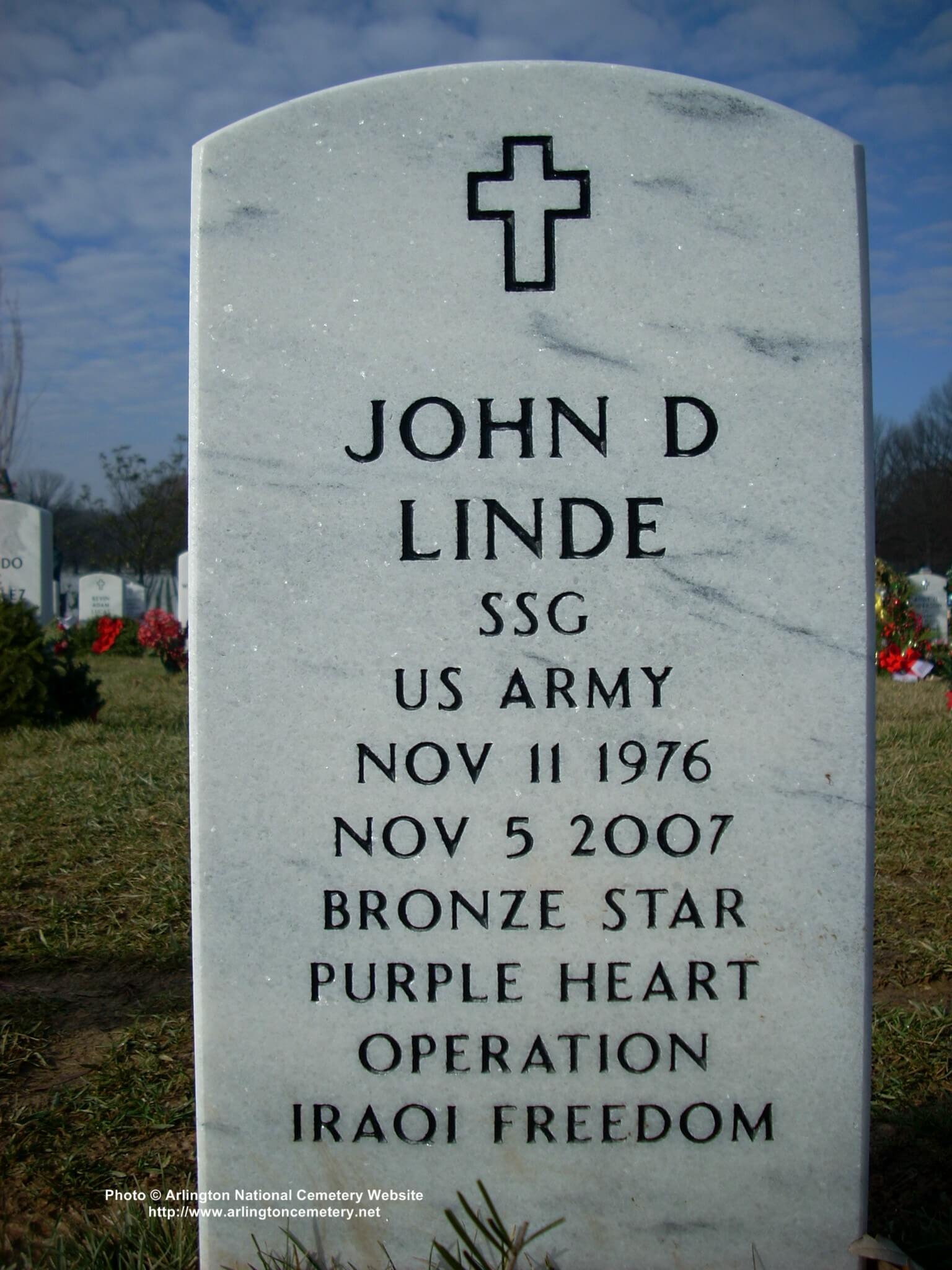 jdlinde-gravesite-photo-december-2007-001